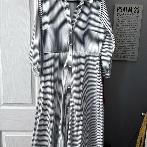 Button up stripped maxi dress - Picture 7 of 8